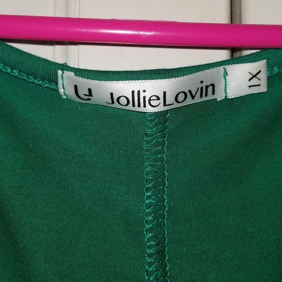 Lady's top - Picture 2 of 3